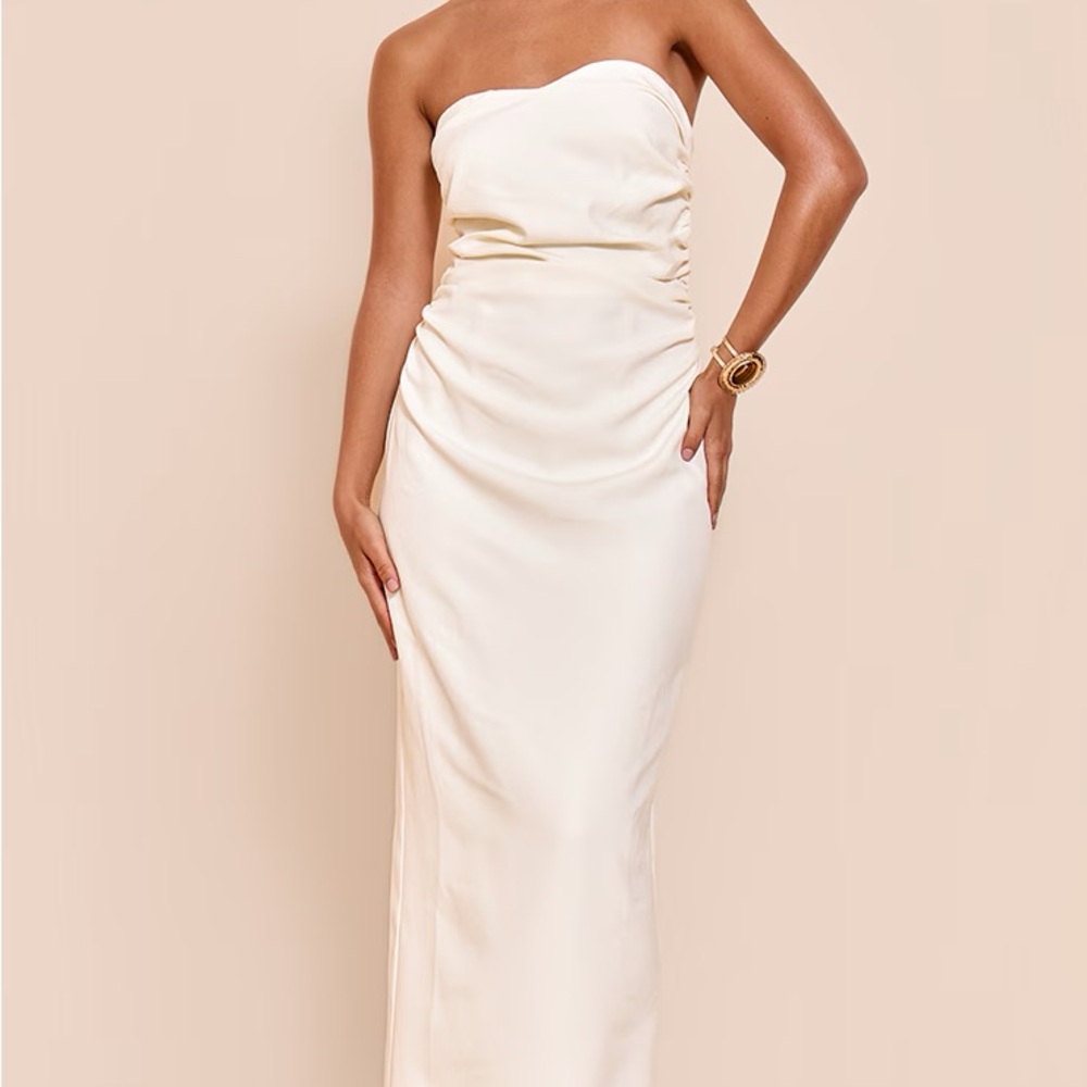 PrettyLittleThing Cream Strapless Dress